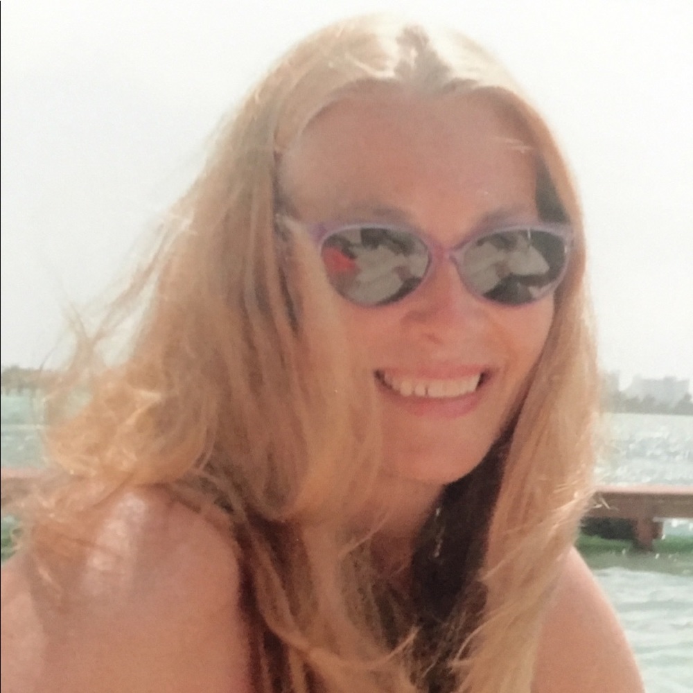 Meet your Posher, Kara